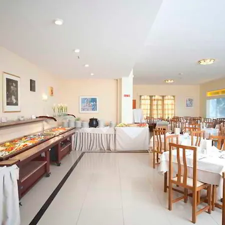 Maravel Sky & Hotel