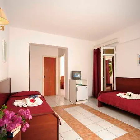 Maravel Sky & 酒店 3*