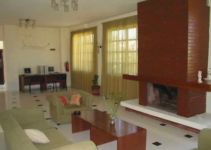 Maravel Sky & Hotel Rétino