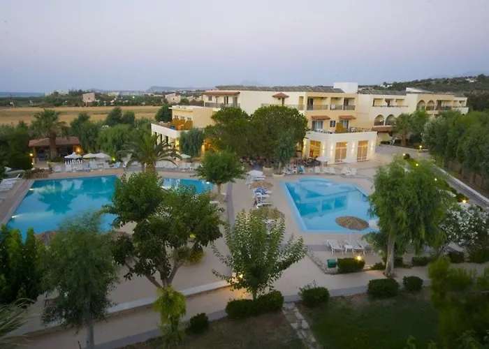 Maravel Sky & Hotel Rétino