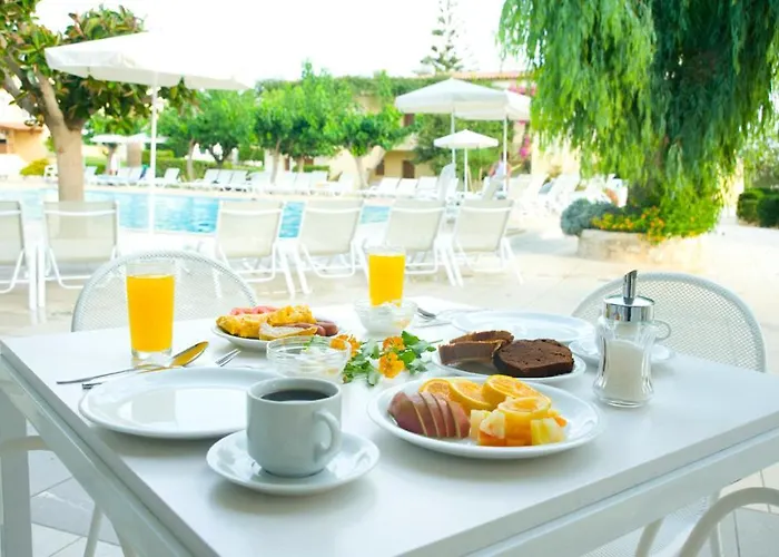 Maravel Sky & Hotel 3*