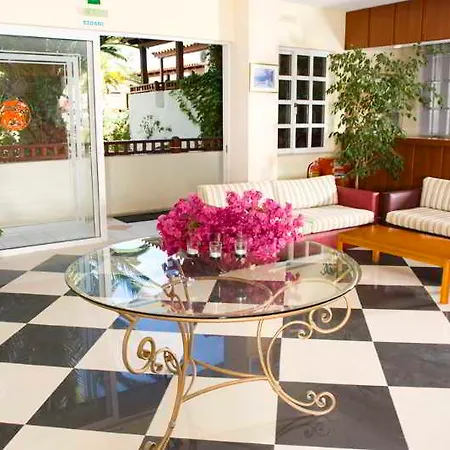 Maravel Sky & Hotel Rethymno