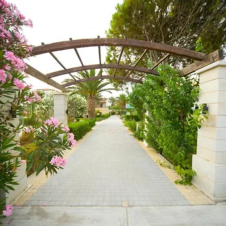 Maravel Sky & Hotel 3*