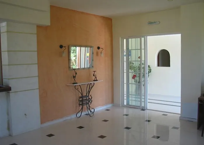 Maravel Sky & Готель 3*