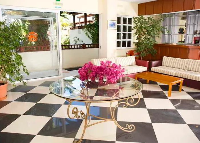 Maravel Sky & Hotel Rethymno